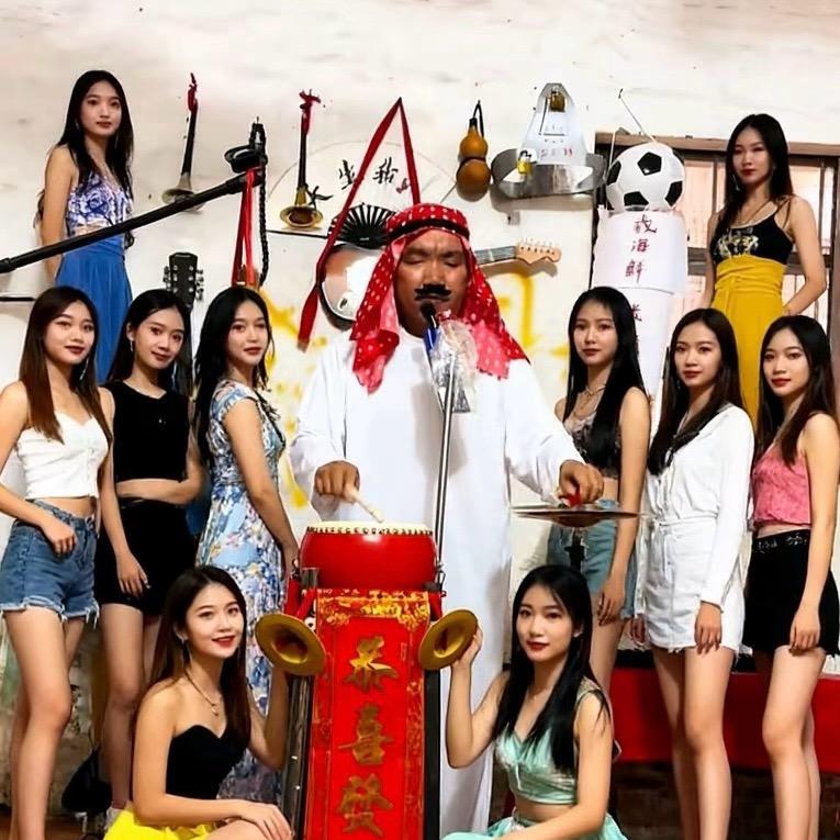 泥巴哥谭坤（云南三哥）