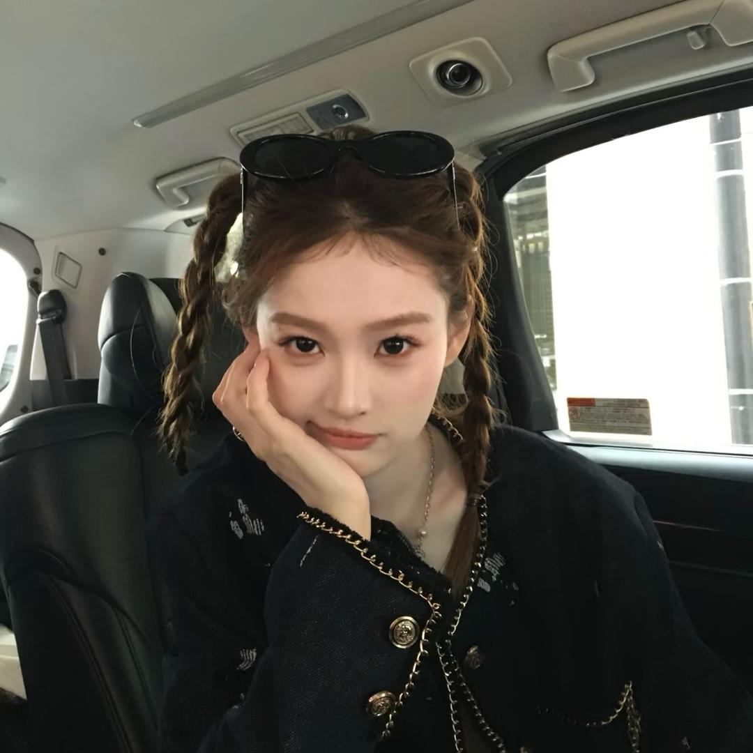 瑞士遛狗的莲雾