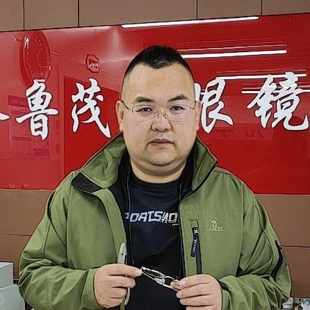 济南眼镜宝哥