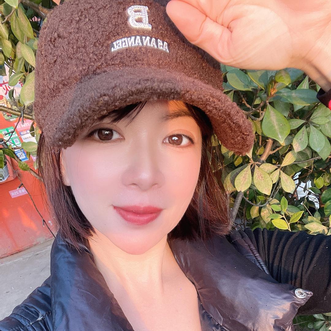 小新姐姐