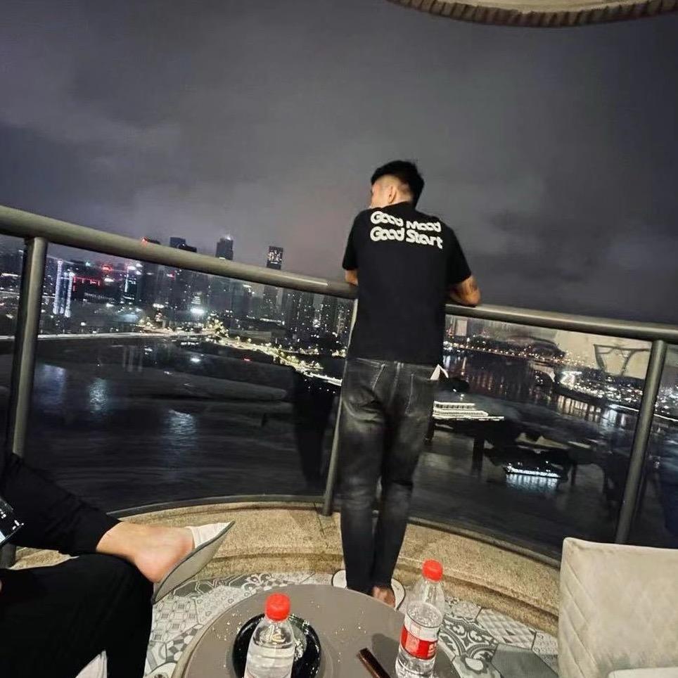 永盛.