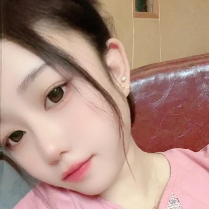 A  ❥⁵²º思密哒女王¹³¹⁴