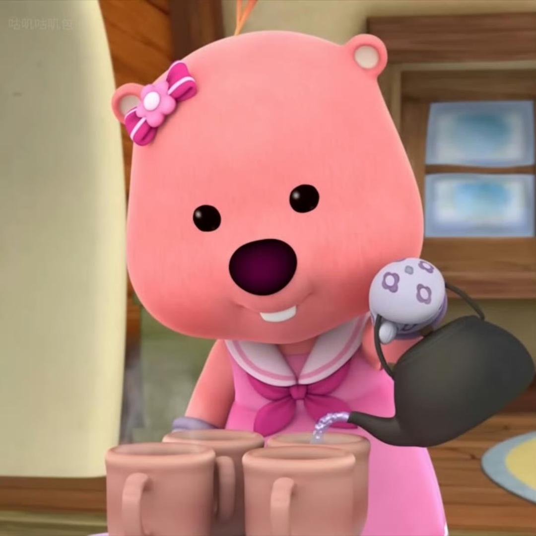 不知名小美女