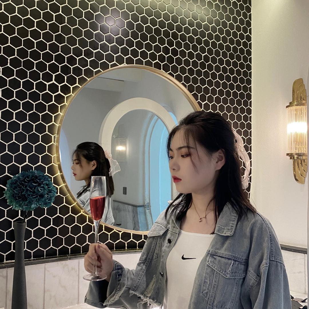 凤梨的轻食餐