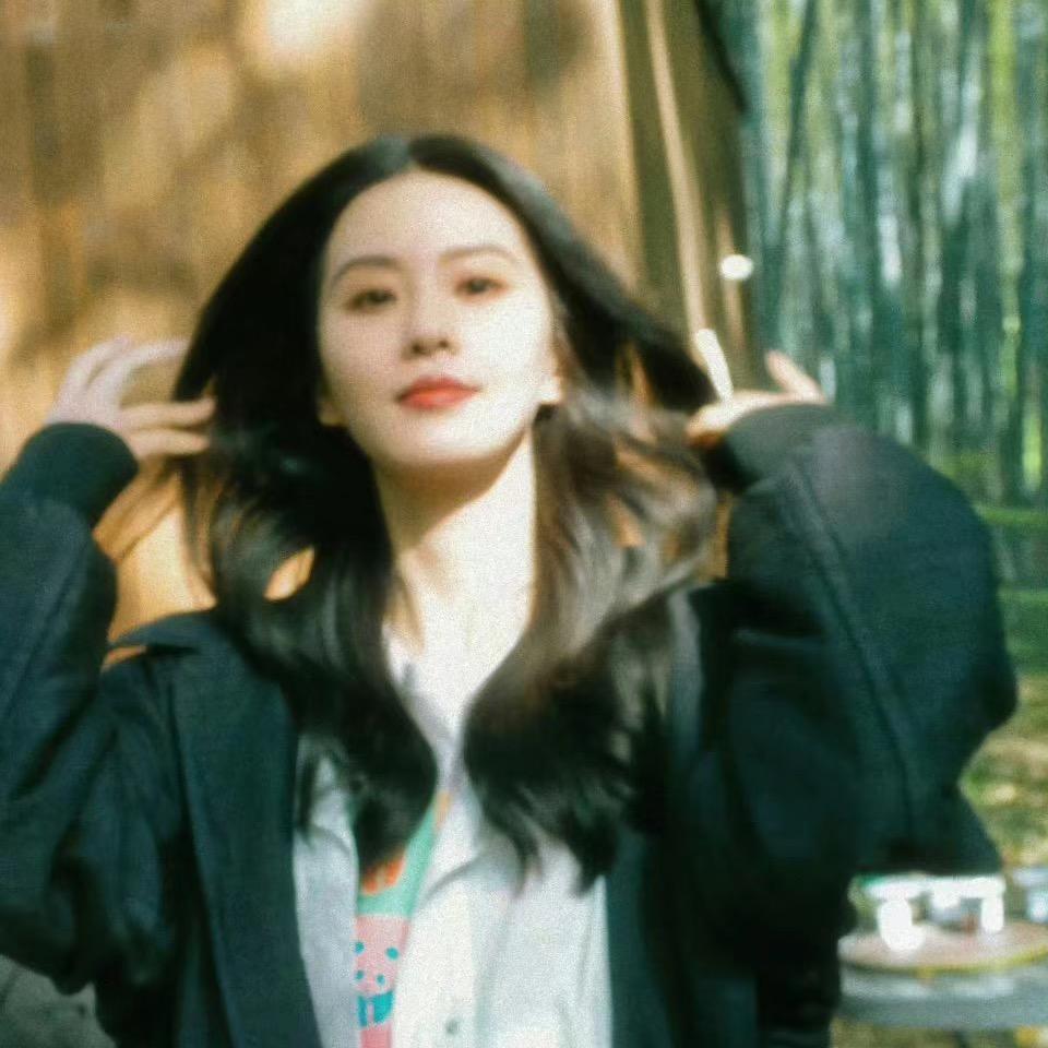w菲菲