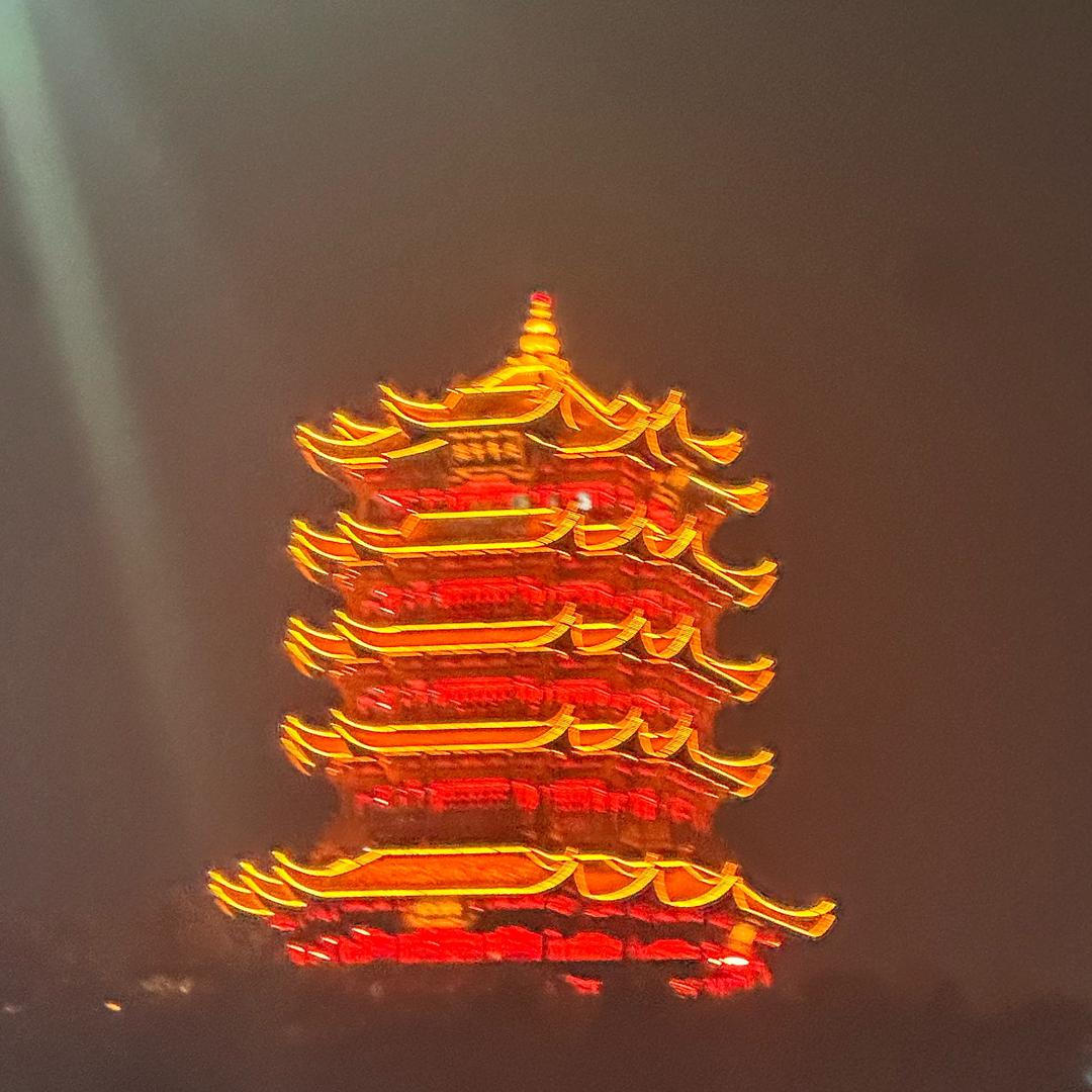 麻烦叫下月亮
