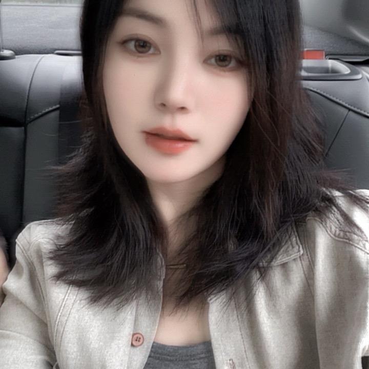 萌女女