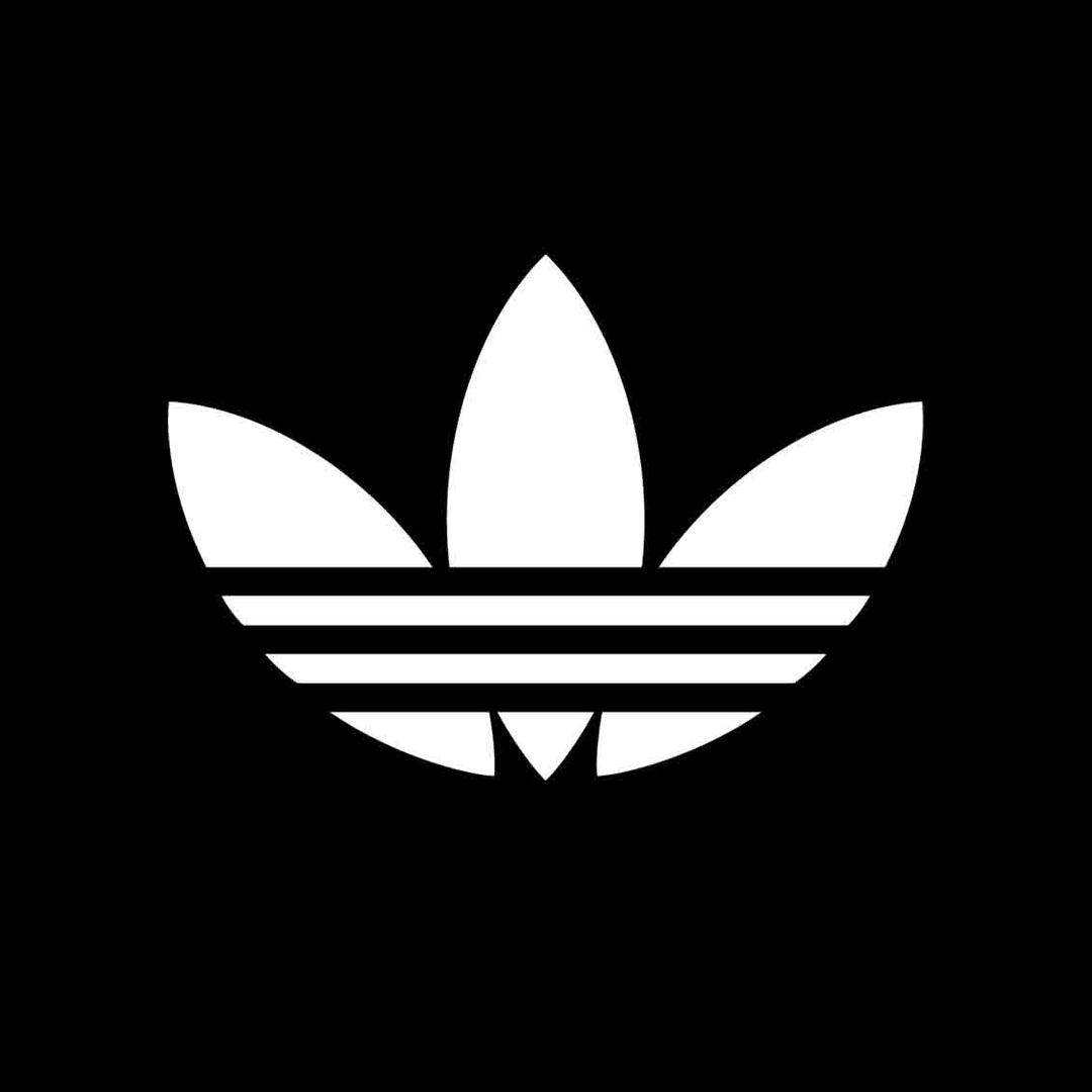 adidas阿迪达斯上海外滩专卖店甄选