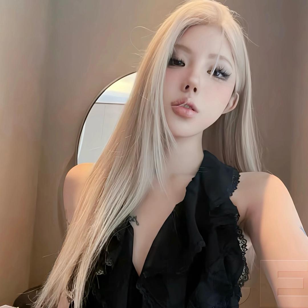 女主
