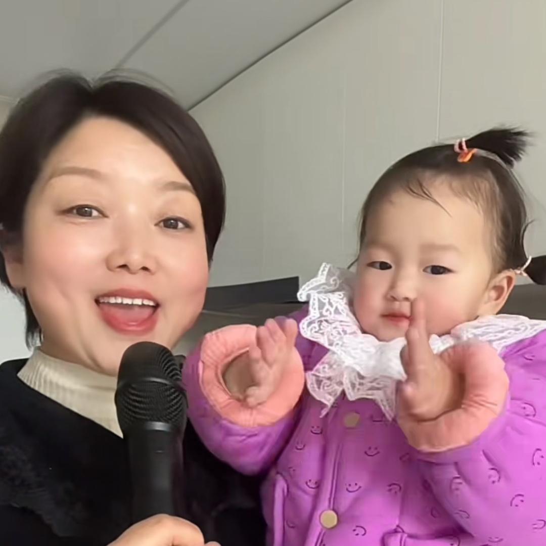 丽姐爱唱歌🎤