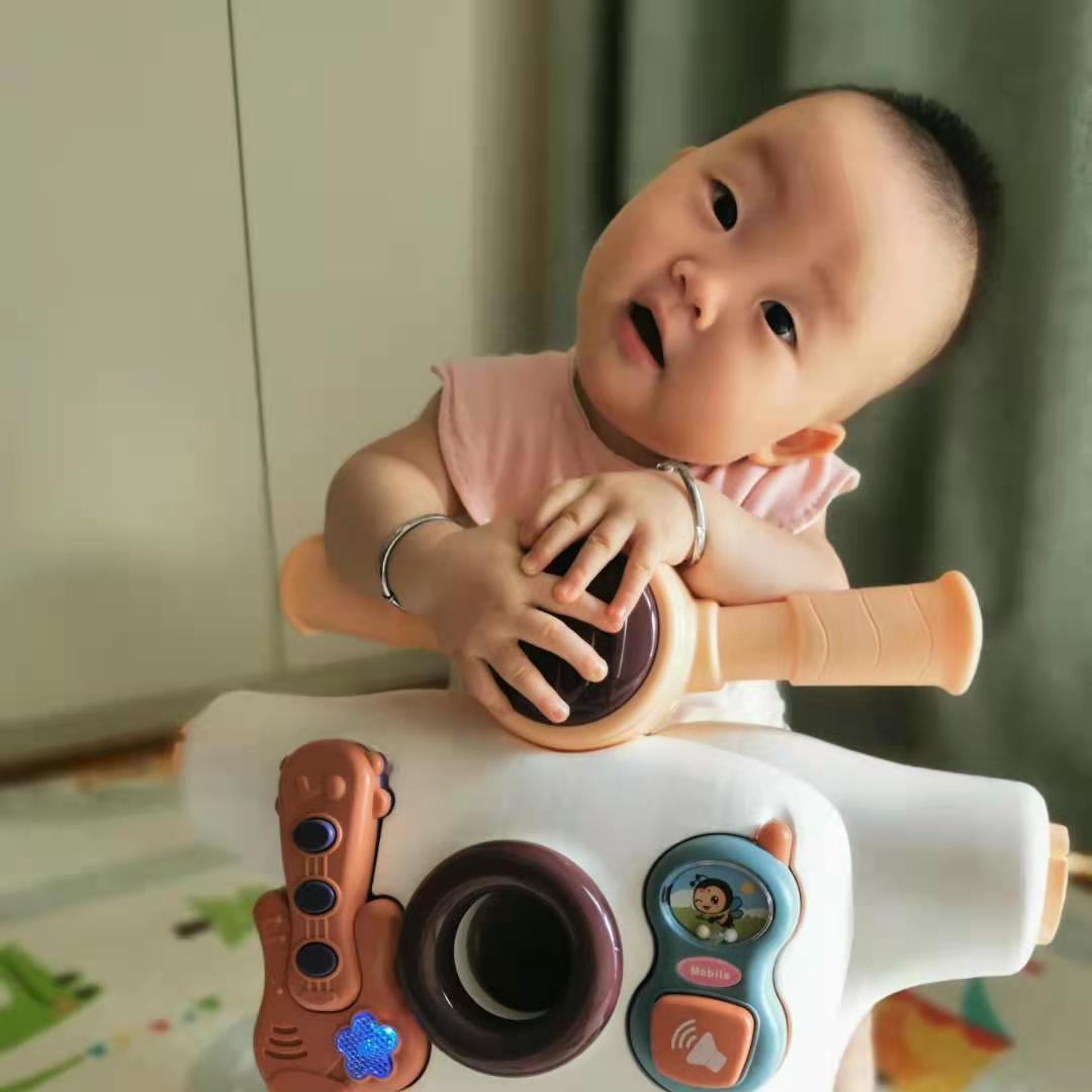 赶潮的老大姐头像