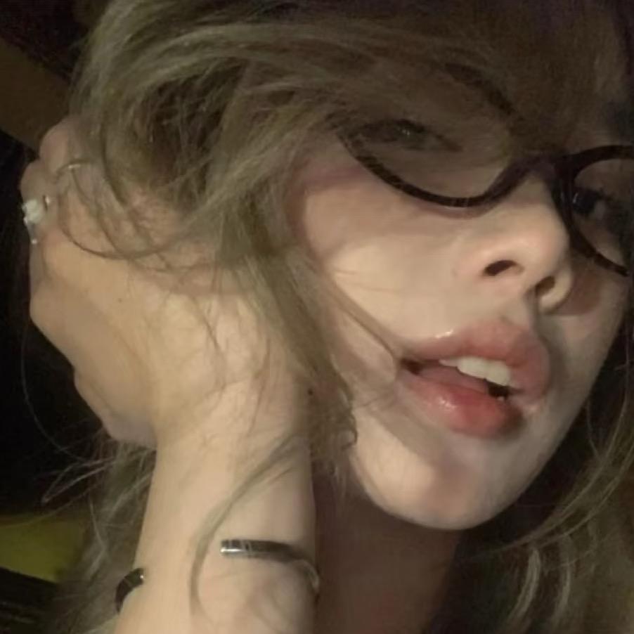 🍓小张想吃草莓