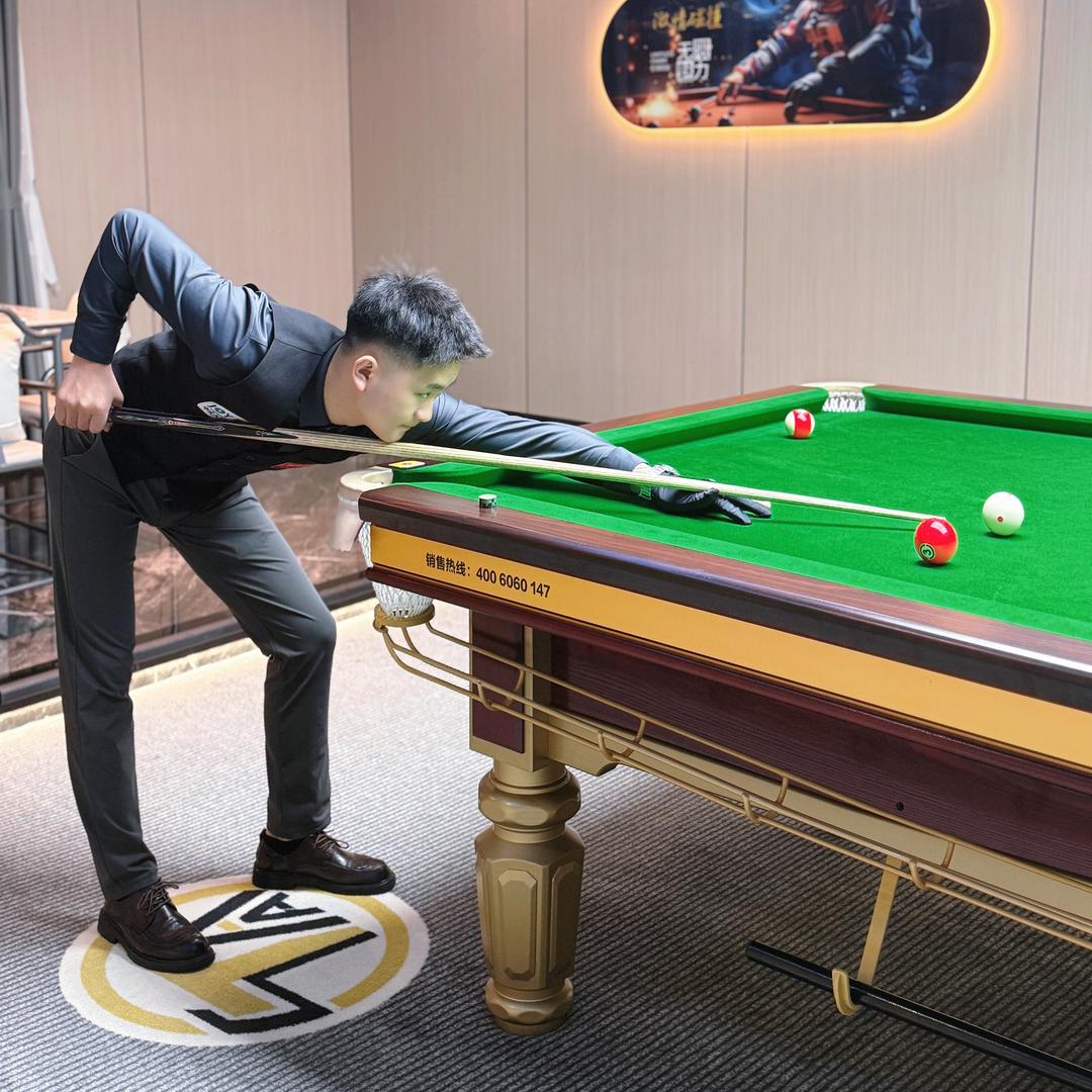 李 勇