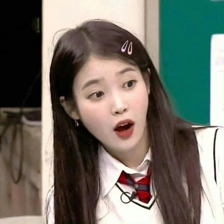 王鹤棣记得把背挺直呀