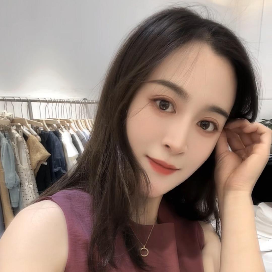 A曼曼