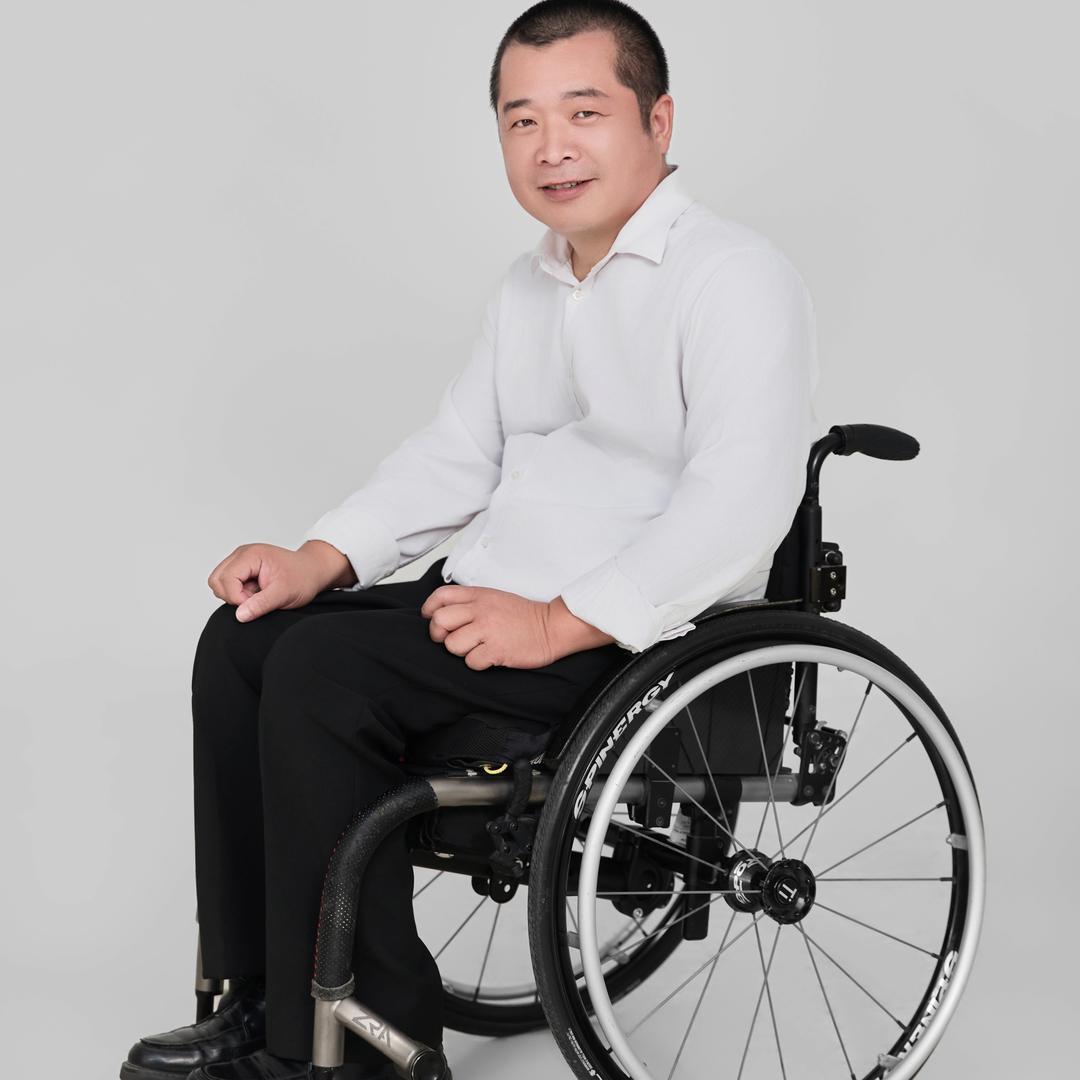 悦华石业太阳能灯园林工艺