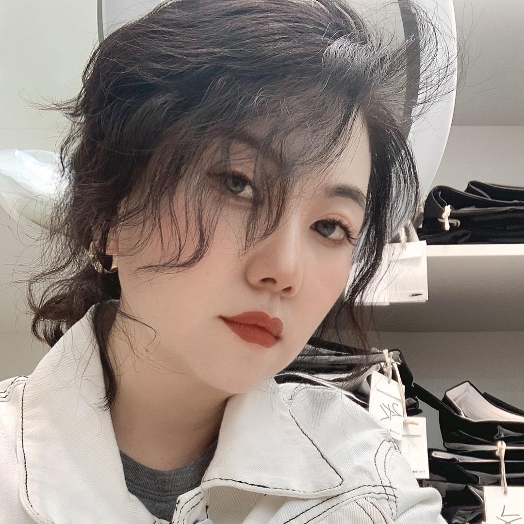 阜新妞妞精品服饰店