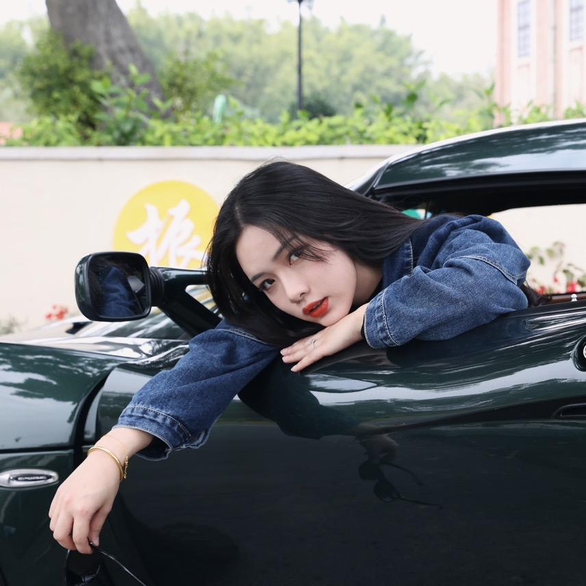BECKY瑶瑶