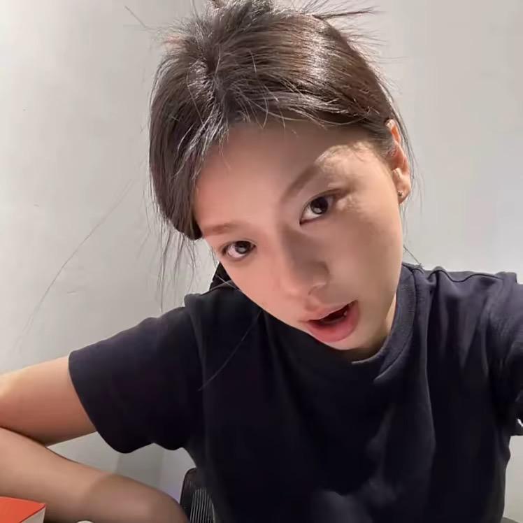 我 才不困