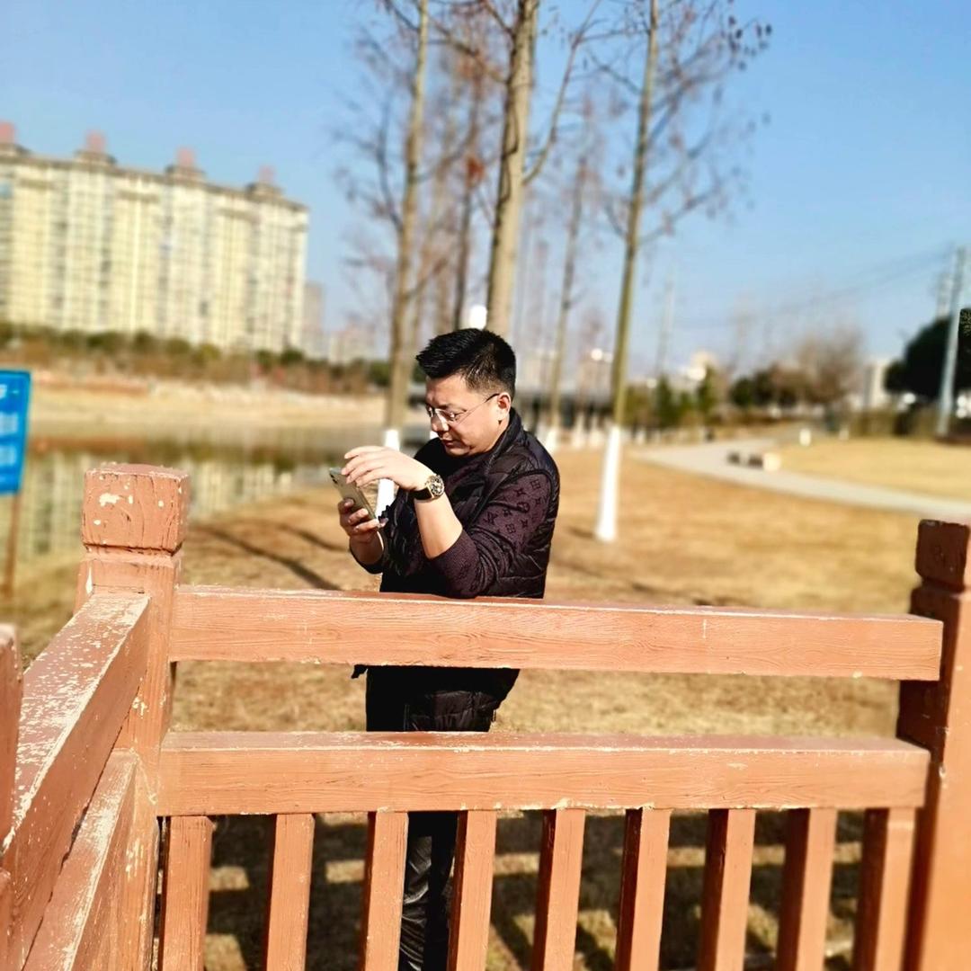 南陵刘辉