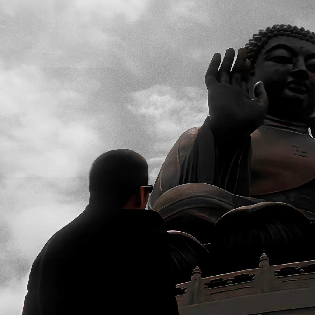 三郎.