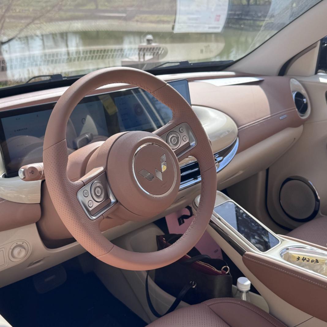 镇雄五菱4S店销售