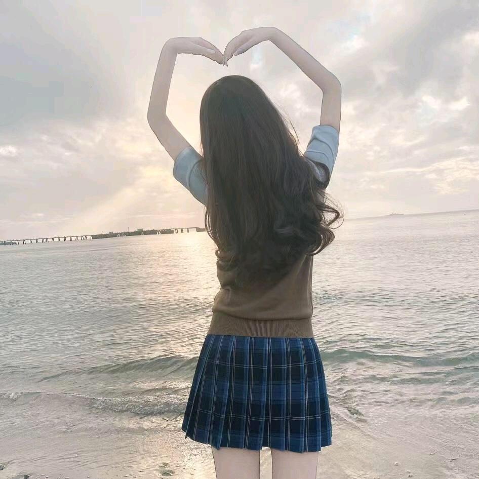 妮妮儿。