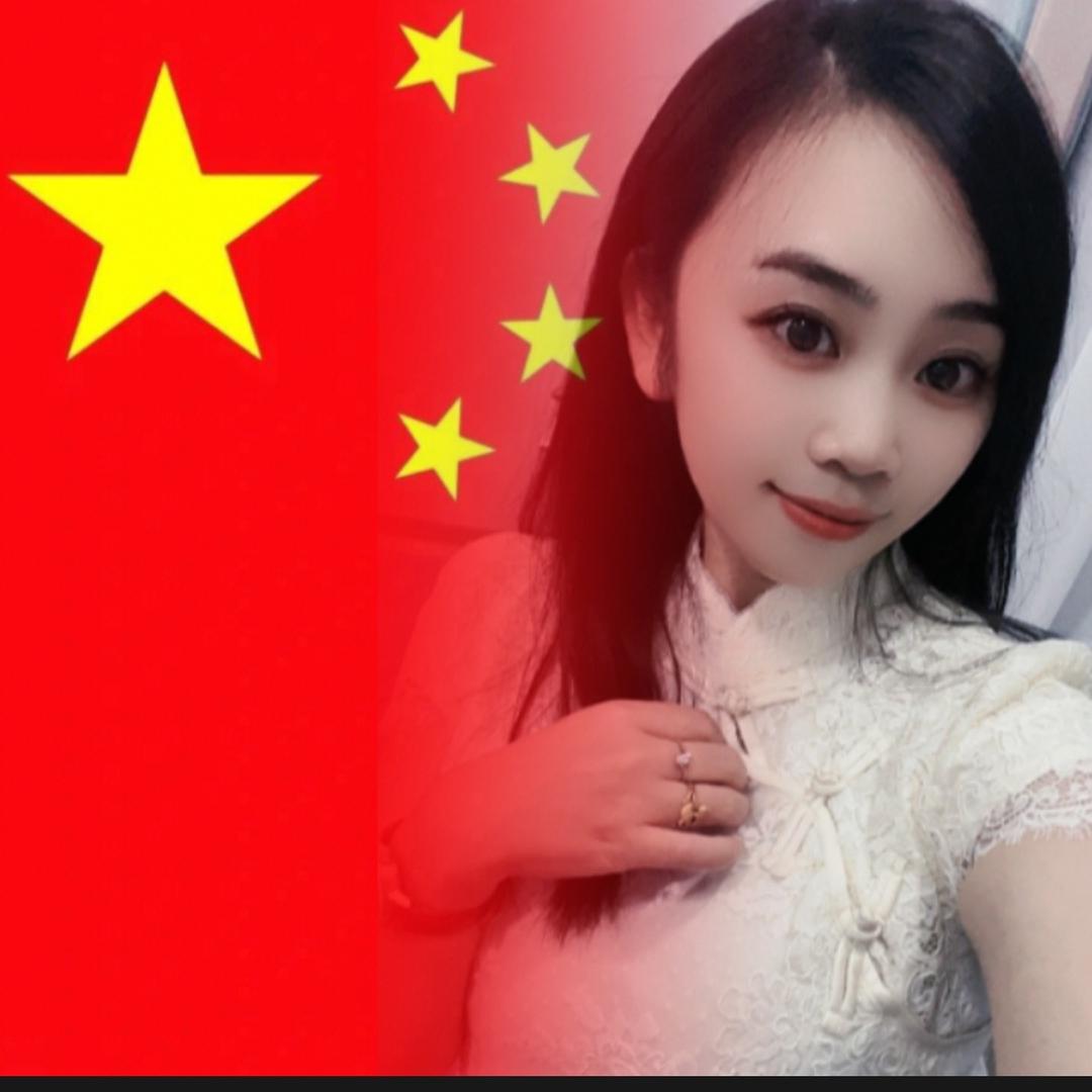 卖塑料机械设备的小姐姐