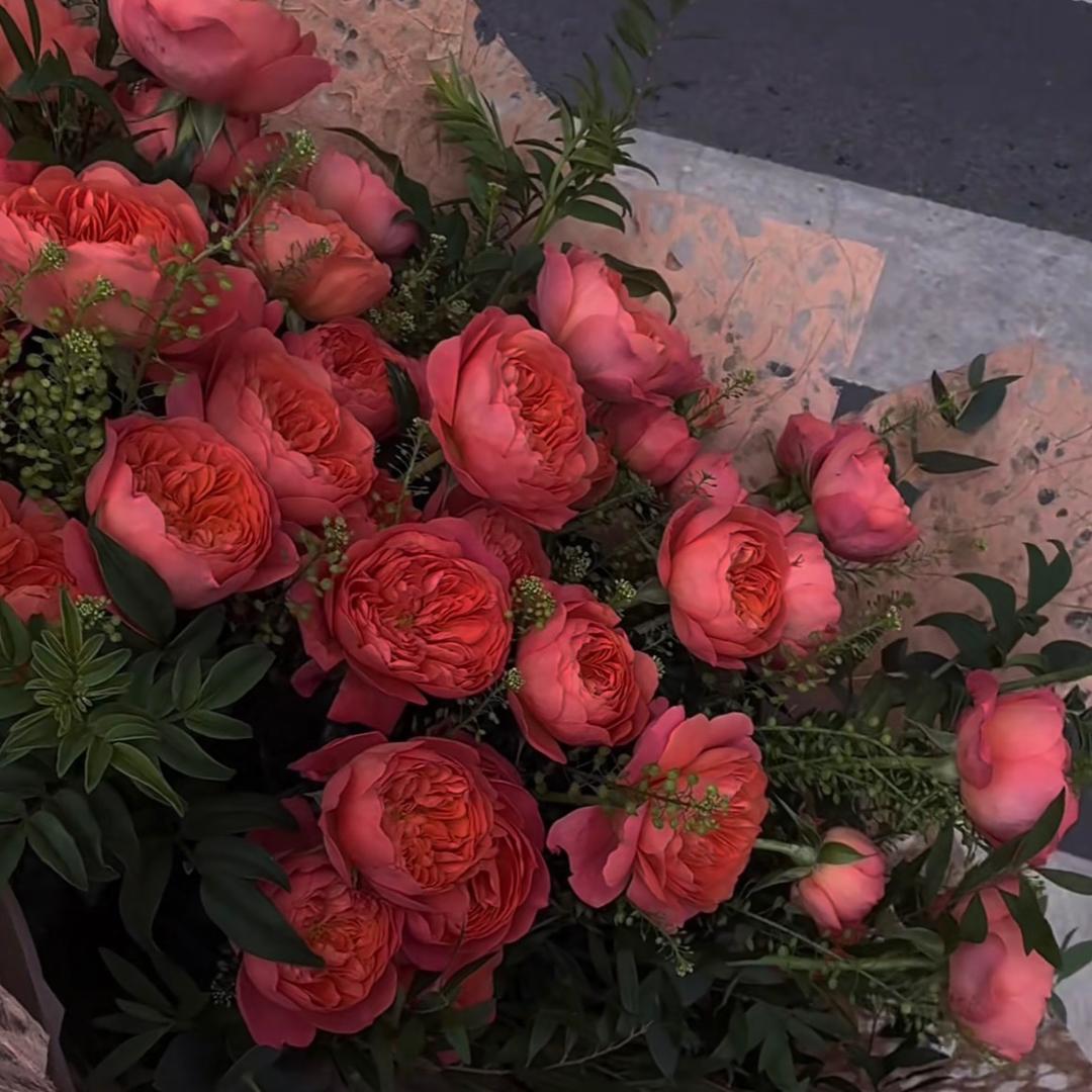 周周香吖🌹