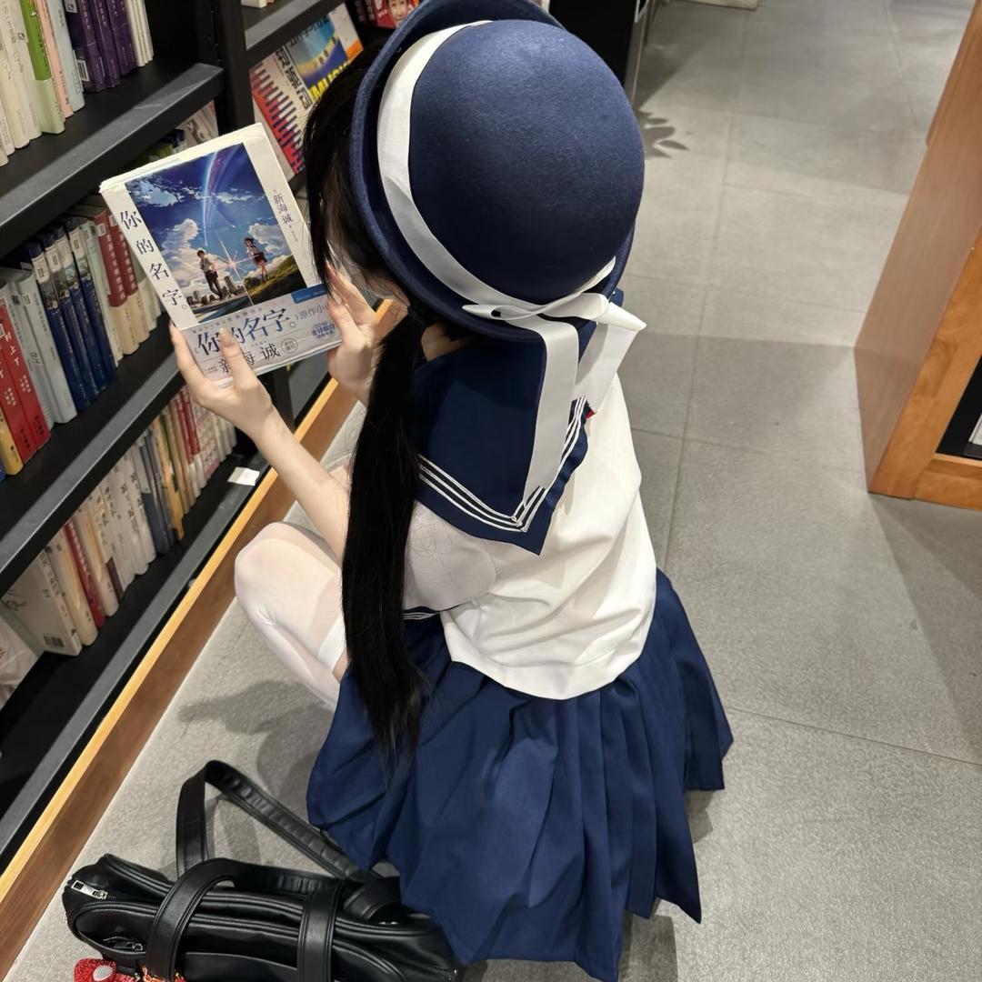 可怜的旧情人看不到我的新内裤