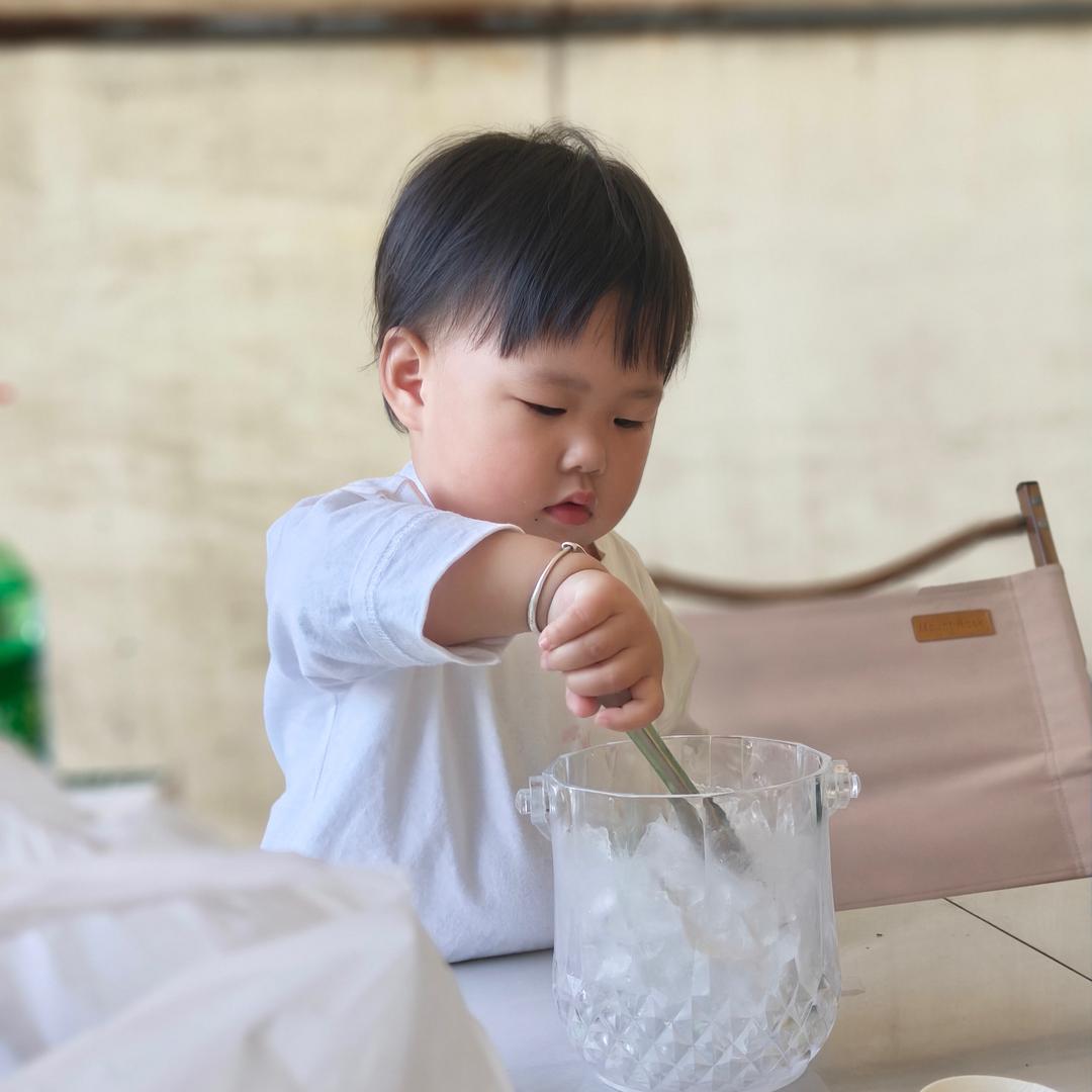 俙俙呀