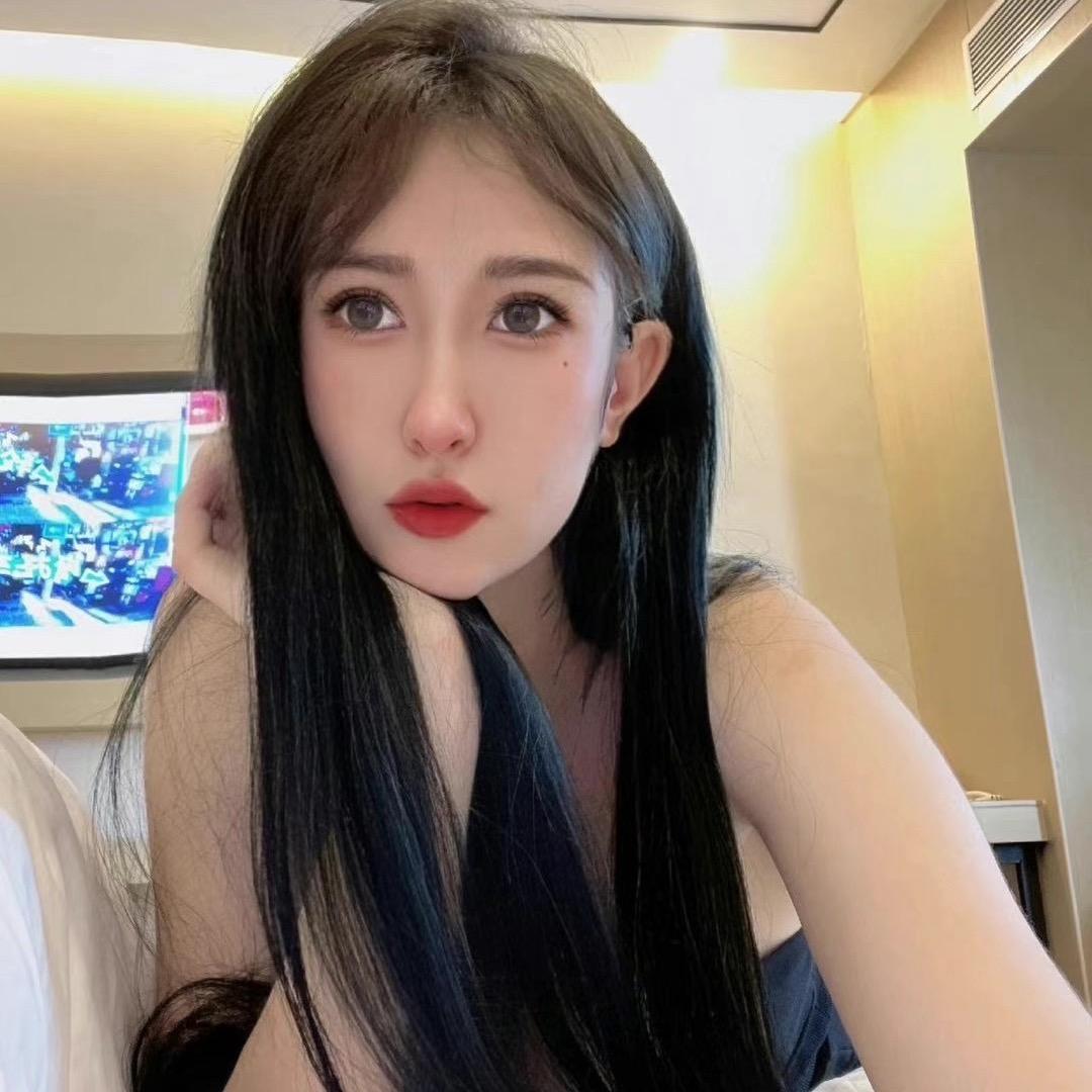 喀什市洛丽塔婚纱礼服-西服定制主理人缇娜
