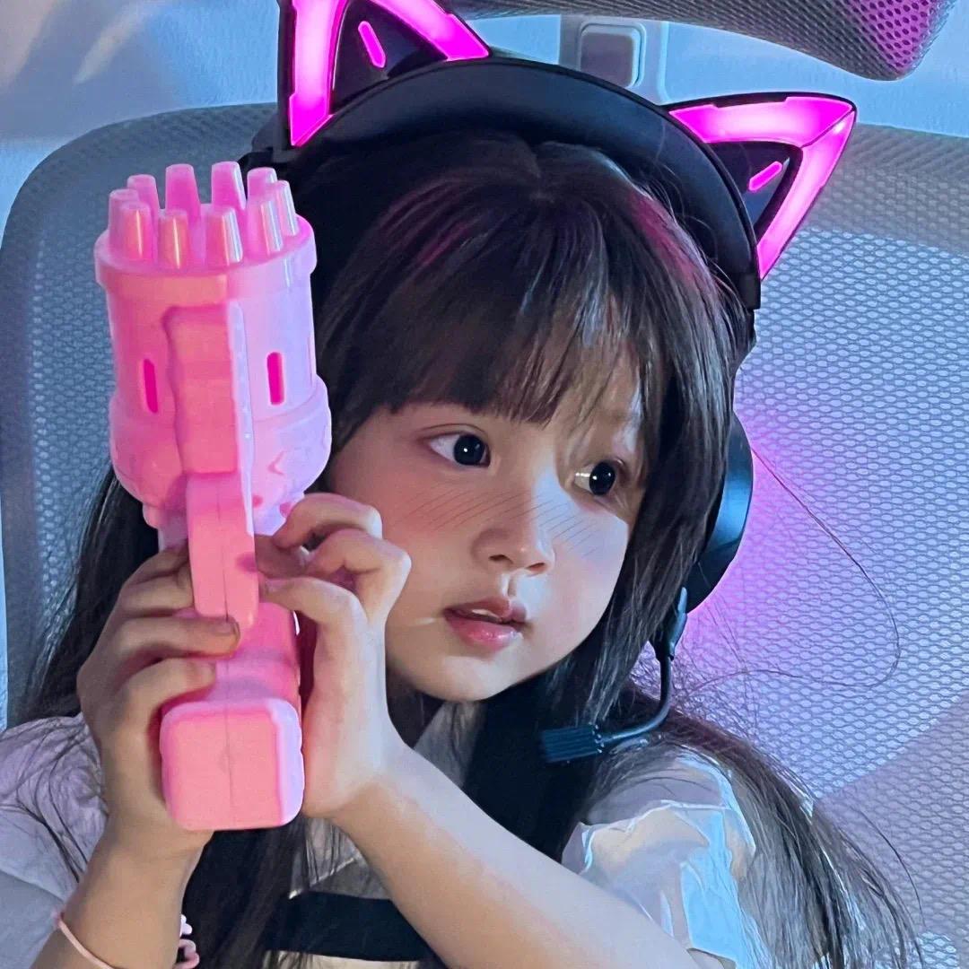 ❀.L