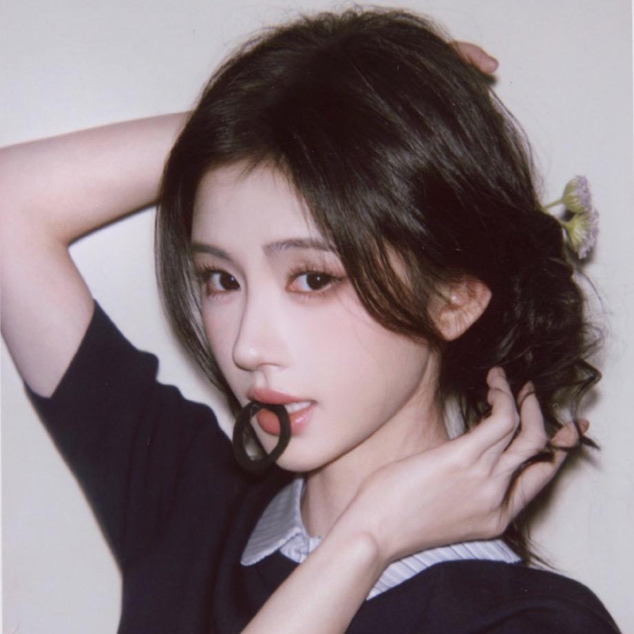 赵梓竹.