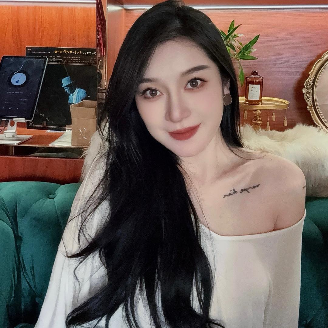 LiLi💋
