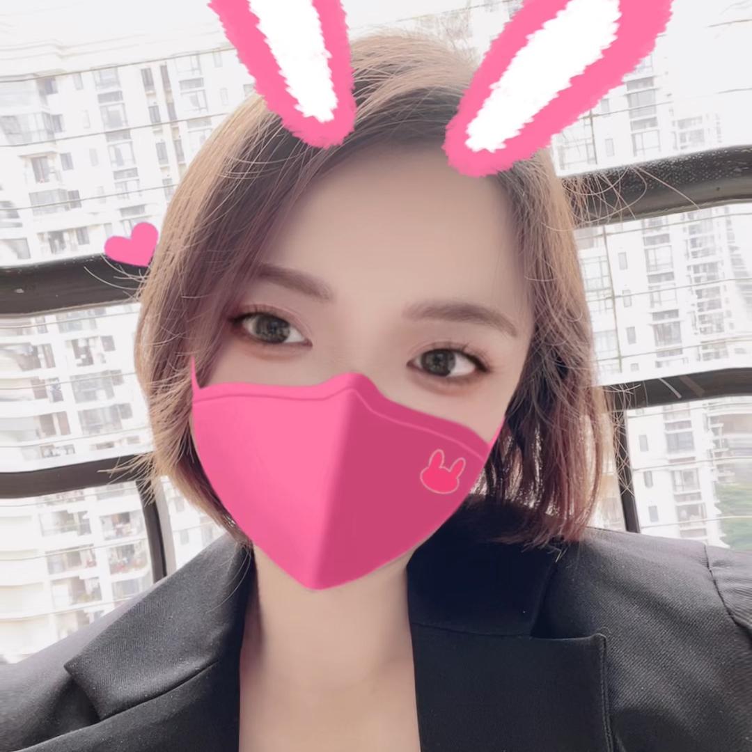 大眼妹麻麻遛娃记