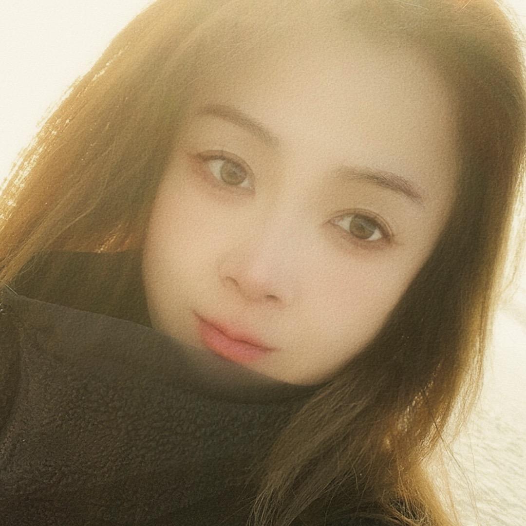 张艳水云间