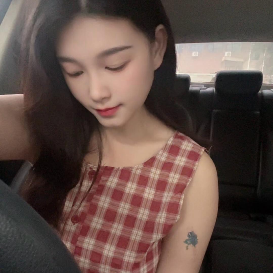 是丽丽吖🎀