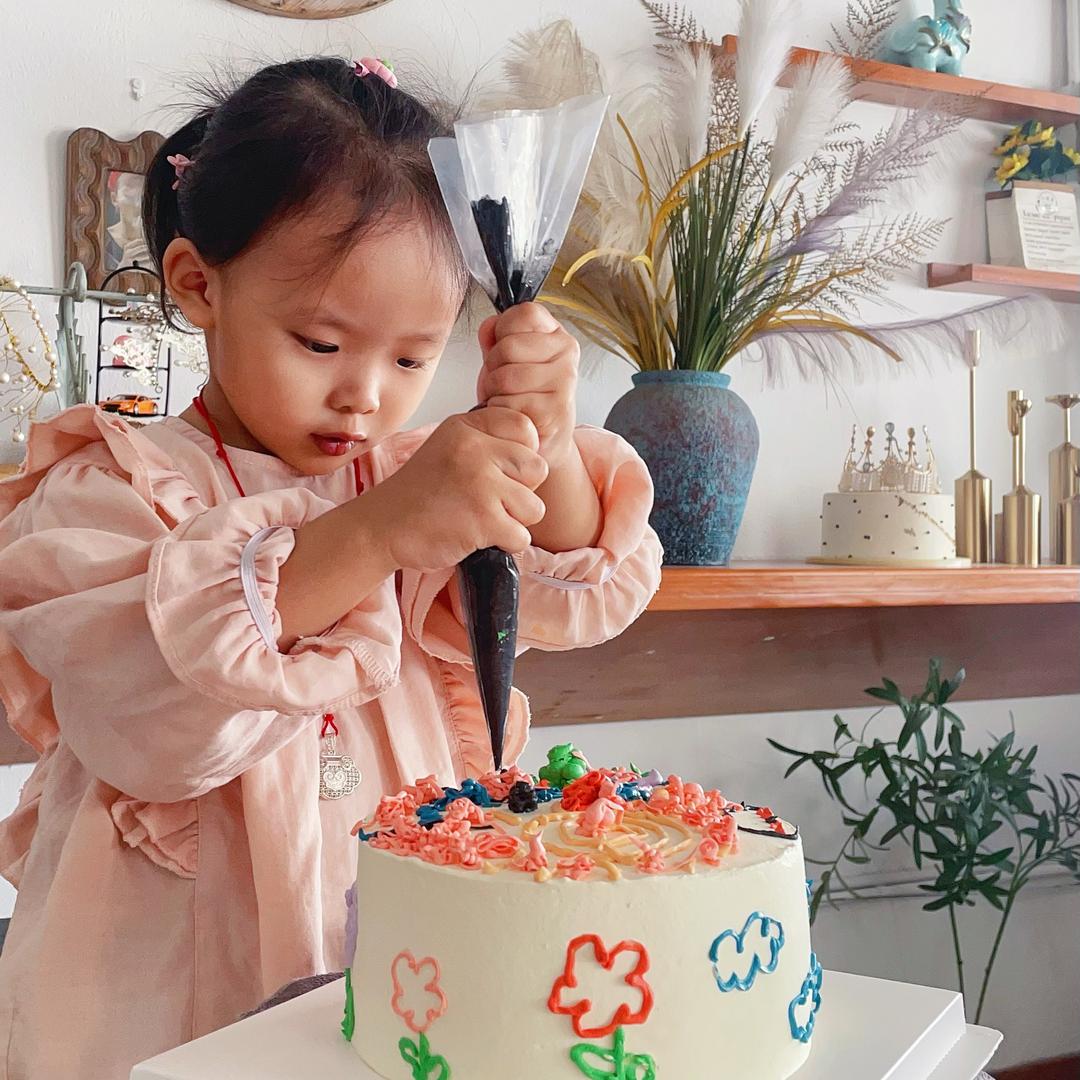 泗水教画画的珠珠老师