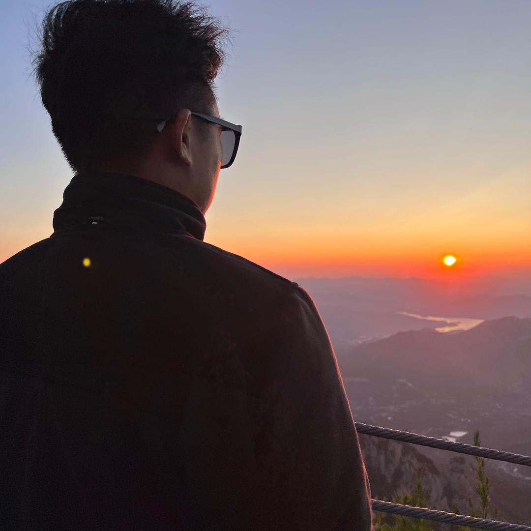 单拥成（恩翎）