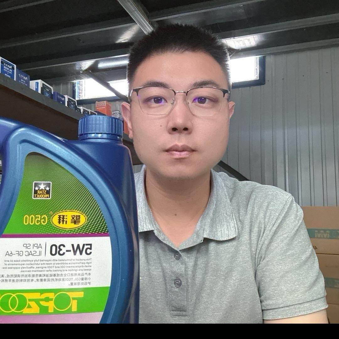 小拇指钣喷中心-夏哥