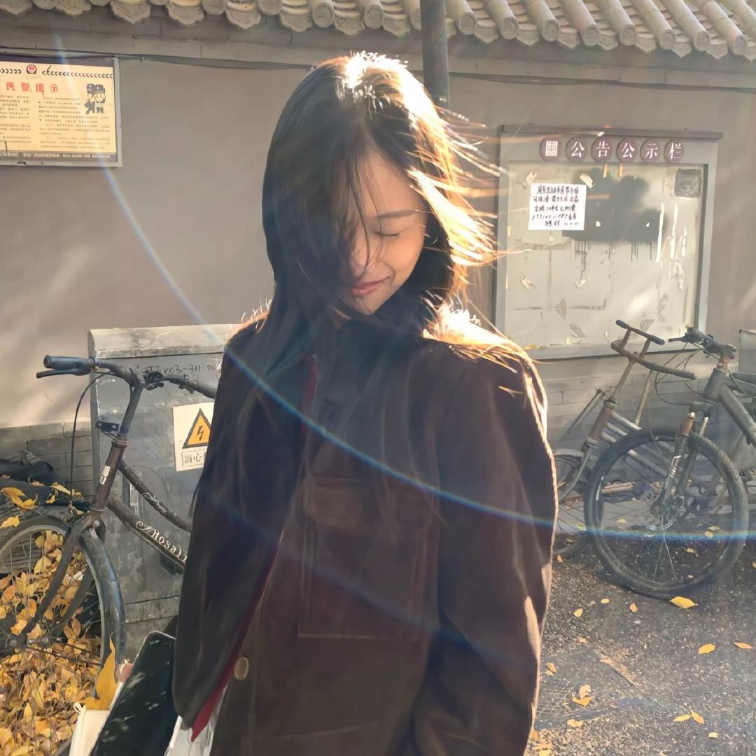 小赵.