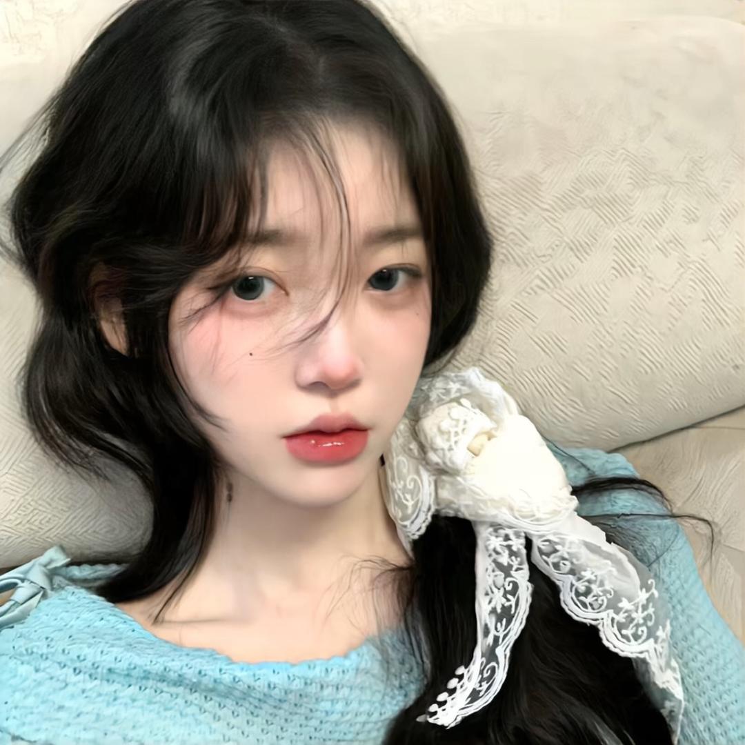 在盛春接吻吧