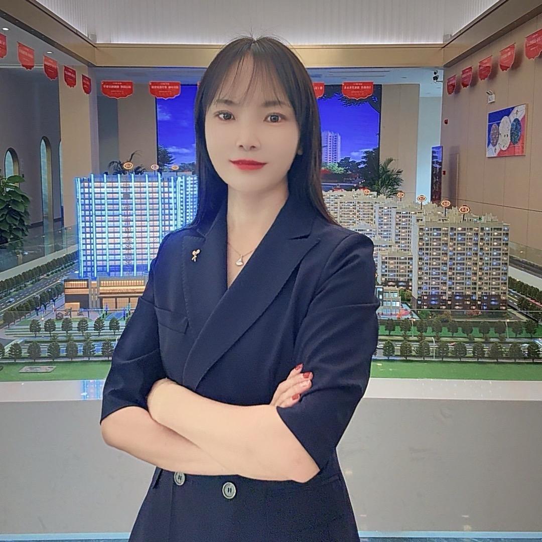 李洁.