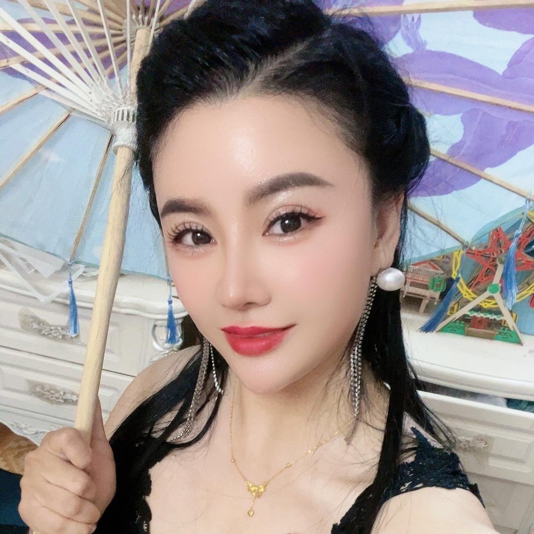 小英<求守护>