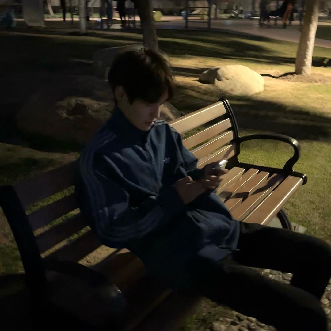 哲.