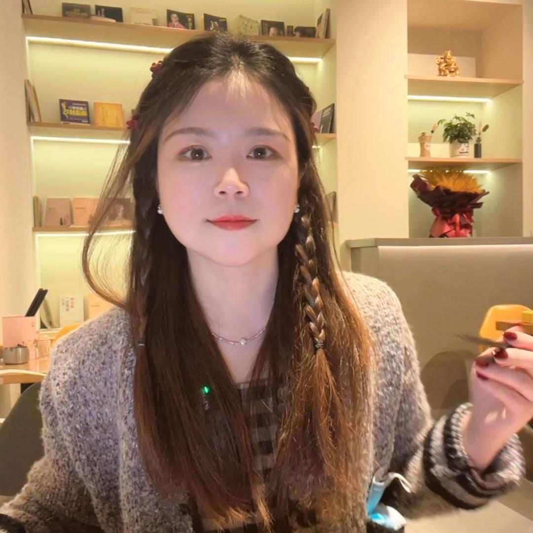 肖甜甜W.