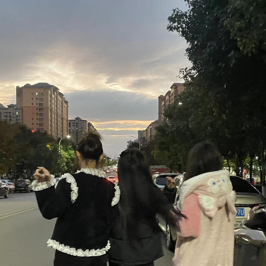 桦霆影院式足疗