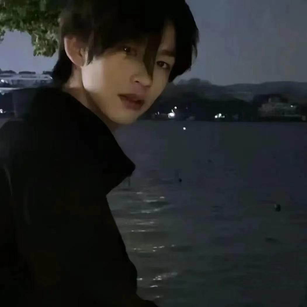 𝘾𝙝𝙚𝙧𝙧𝙮.