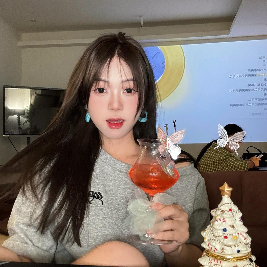 荔枝冰淇淋@抖音